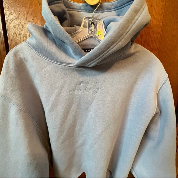 Balance Athletica (Vitality) Cloud Cropped Hoodie - Picture 5 of 8